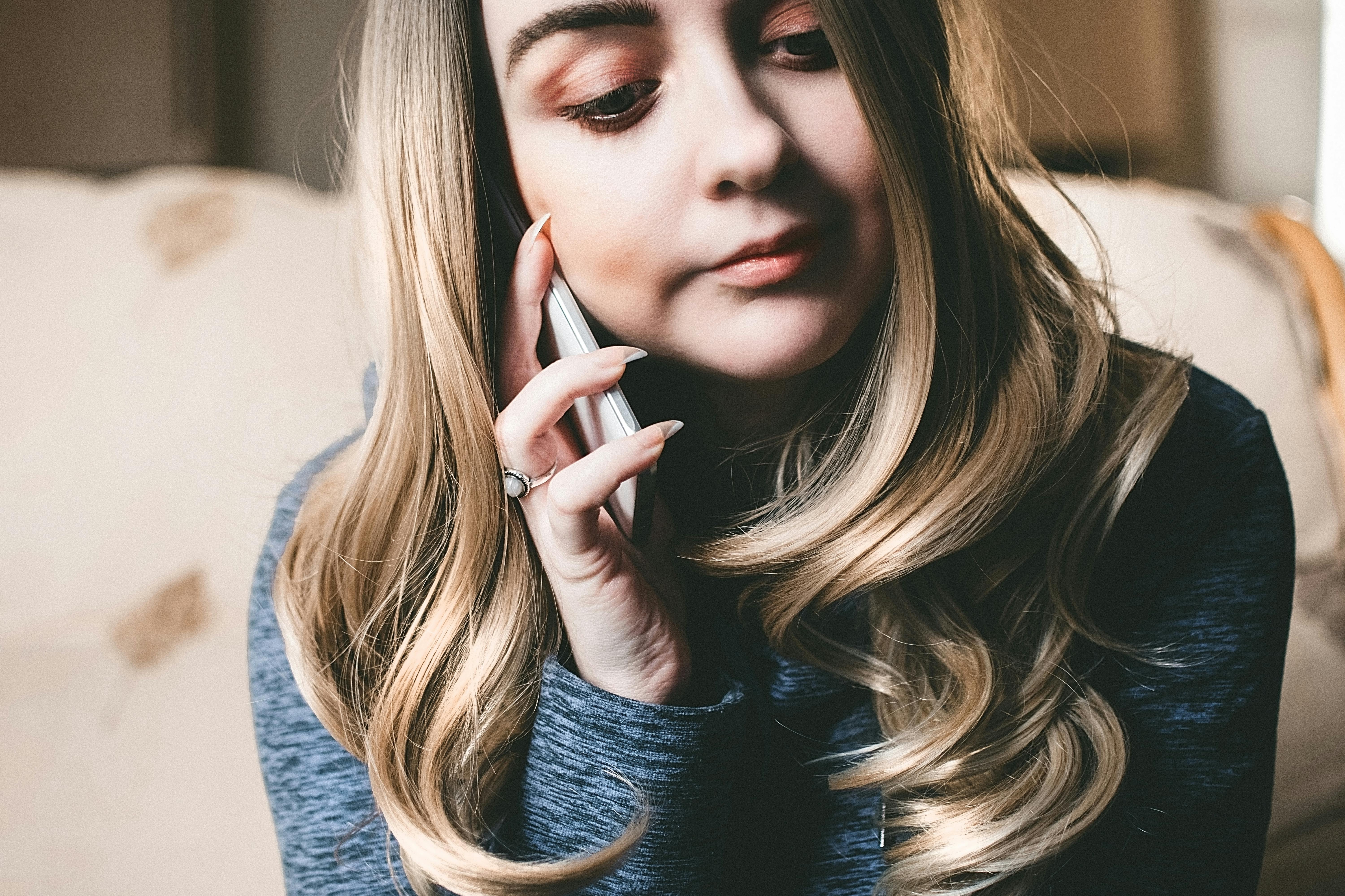 A woman on call | Source: Pexels